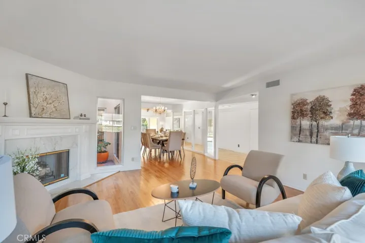 10201 Wystone Avenue, Northridge, California 91324