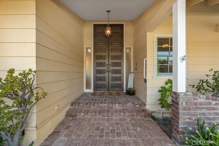 10201 Wystone Avenue, Northridge, California 91324