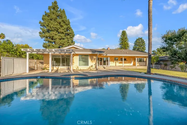 10201 Wystone Avenue, Northridge, California 91324