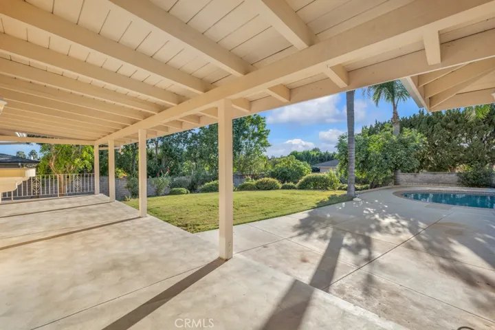 10201 Wystone Avenue, Northridge, California 91324