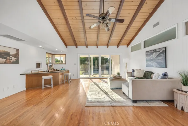 10201 Wystone Avenue, Northridge, California 91324