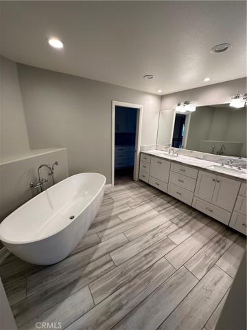 23737 Adamsboro Drive, Newhall, California 91321