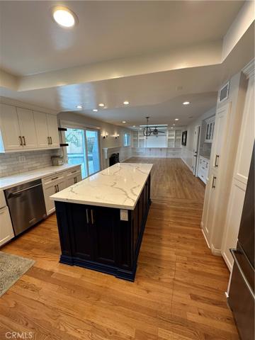 23737 Adamsboro Drive, Newhall, California 91321