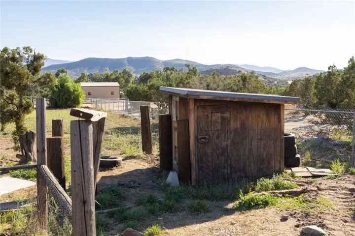 5815 Braeloch Street, Acton, California 93510