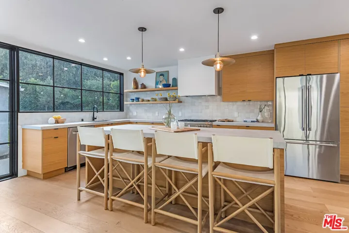 7635 Boeing Avenue, Los Angeles, California 90045