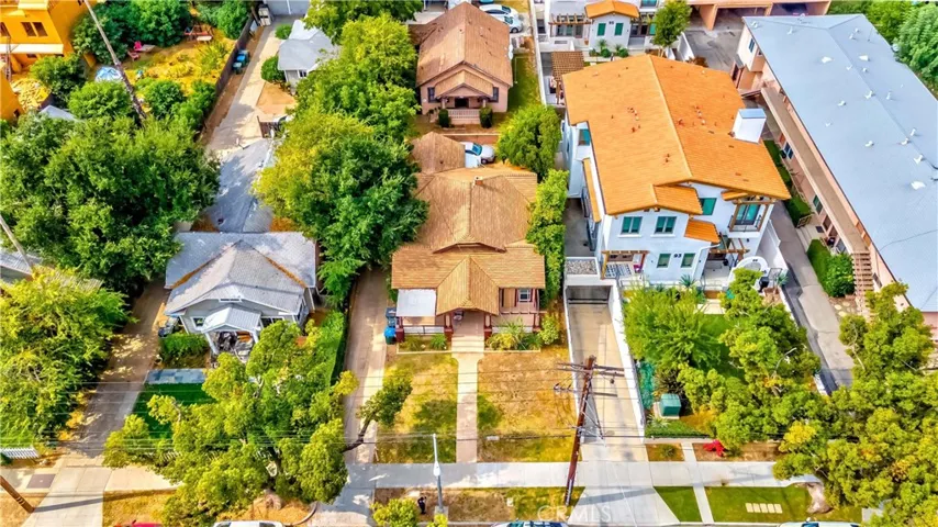 89 N Sierra Bonita Avenue, Pasadena, California 91106