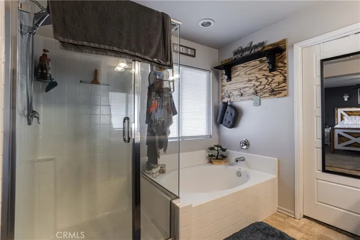 Master Bathrom