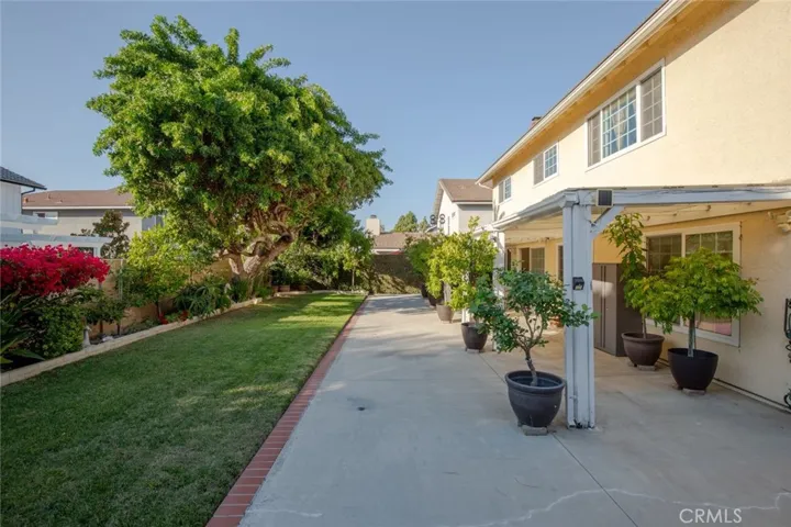 18855 Mount Morgan Circle, Fountain Valley, California 92708