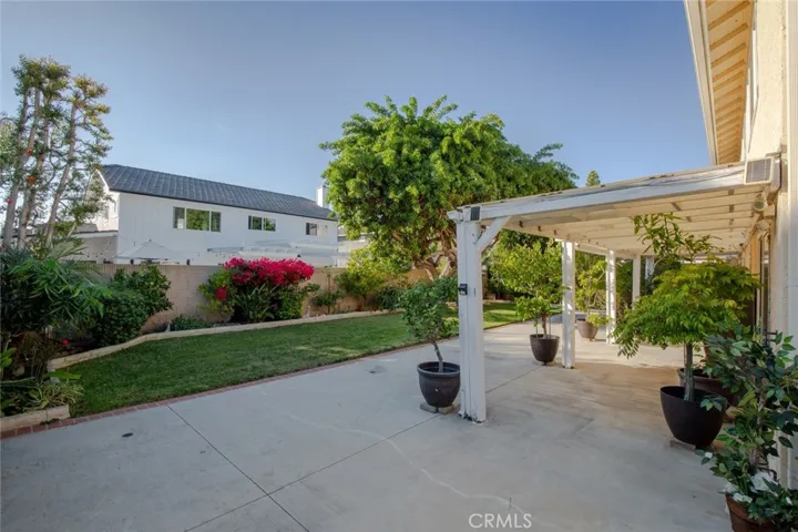 18855 Mount Morgan Circle, Fountain Valley, California 92708