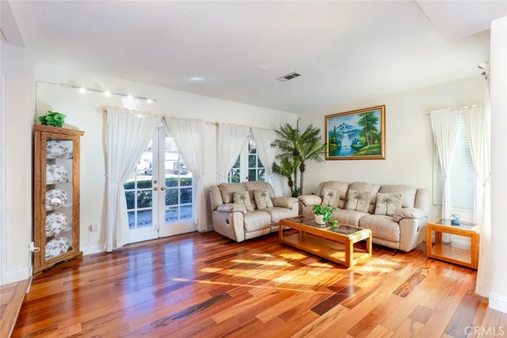 18855 Mount Morgan Circle, Fountain Valley, California 92708