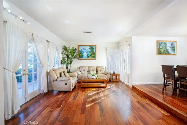 18855 Mount Morgan Circle, Fountain Valley, California 92708