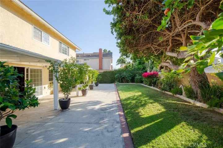 18855 Mount Morgan Circle, Fountain Valley, California 92708