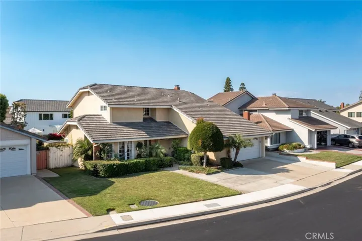 18855 Mount Morgan Circle, Fountain Valley, California 92708