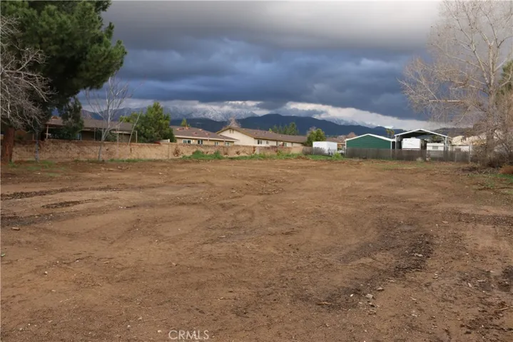 13677 4th Street, Yucaipa, California 92399