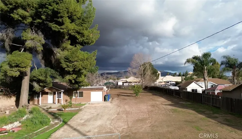 13677 4th Street, Yucaipa, California 92399