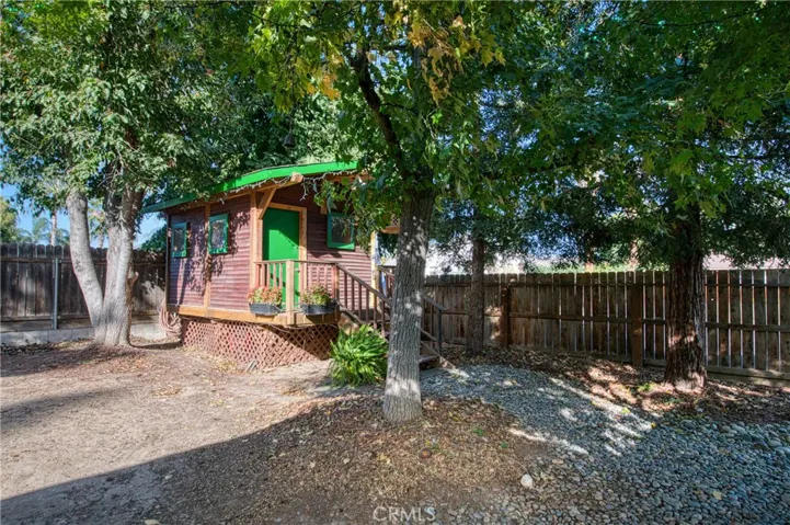 605 W Polson Avenue, Clovis, California 93612