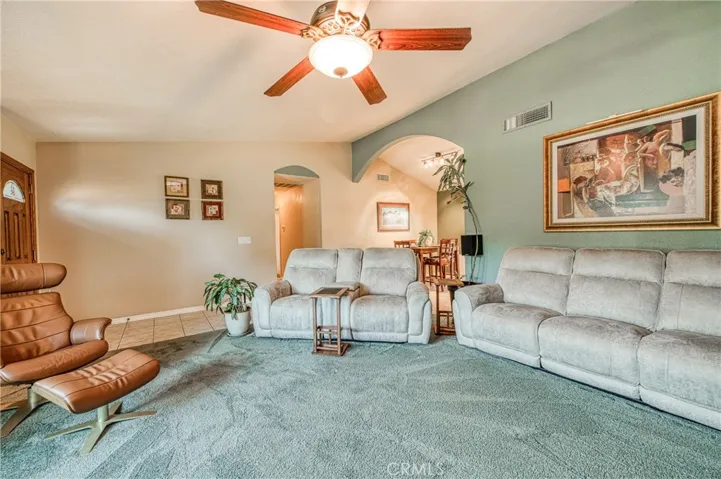 605 W Polson Avenue, Clovis, California 93612