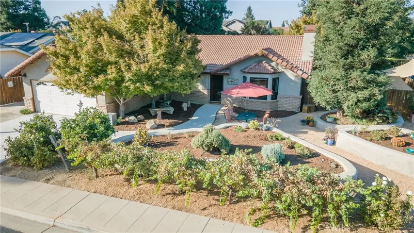 605 W Polson Avenue, Clovis, California 93612