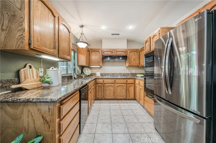 605 W Polson Avenue, Clovis, California 93612