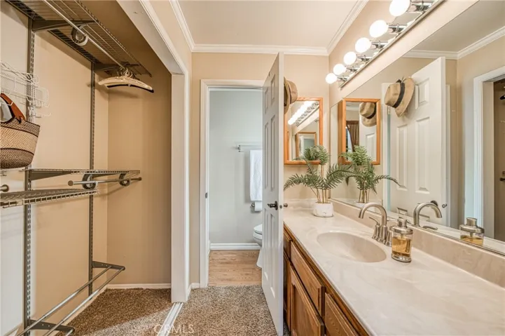 605 W Polson Avenue, Clovis, California 93612