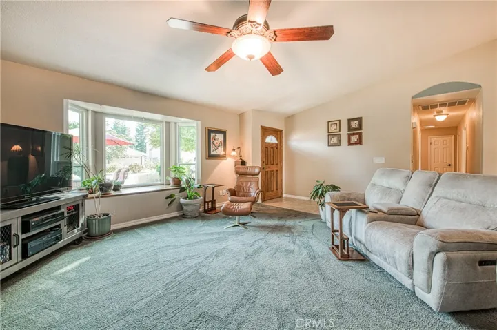 605 W Polson Avenue, Clovis, California 93612