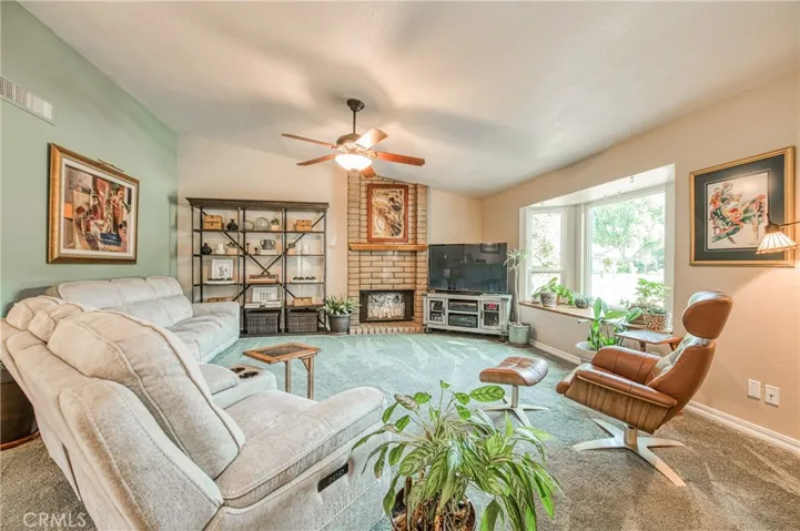 605 W Polson Avenue, Clovis, California 93612