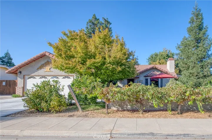 605 W Polson Avenue, Clovis, California 93612