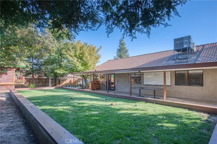 605 W Polson Avenue, Clovis, California 93612