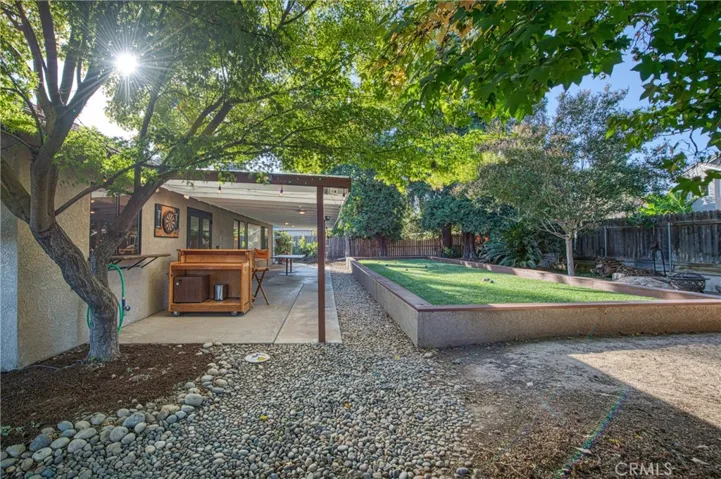 605 W Polson Avenue, Clovis, California 93612