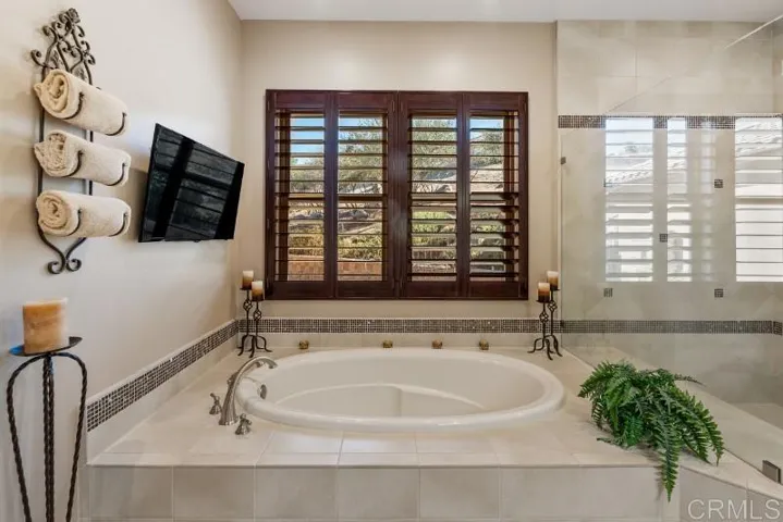 553 Sky Mesa Road, Alpine, California 91901