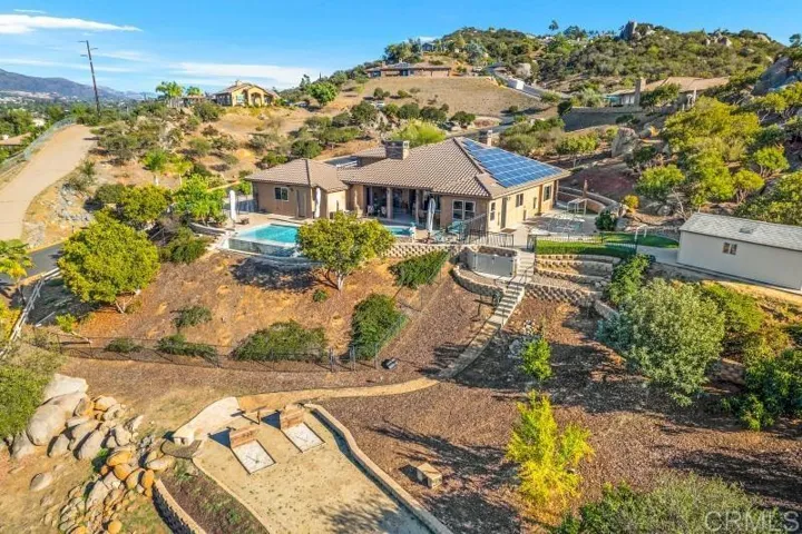 553 Sky Mesa Road, Alpine, California 91901