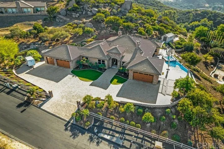 553 Sky Mesa Road, Alpine, California 91901