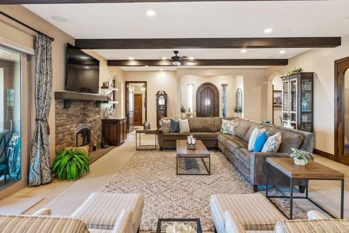 553 Sky Mesa Road, Alpine, California 91901