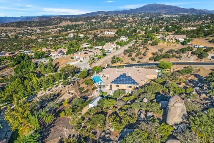 553 Sky Mesa Road, Alpine, California 91901