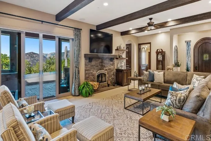 553 Sky Mesa Road, Alpine, California 91901