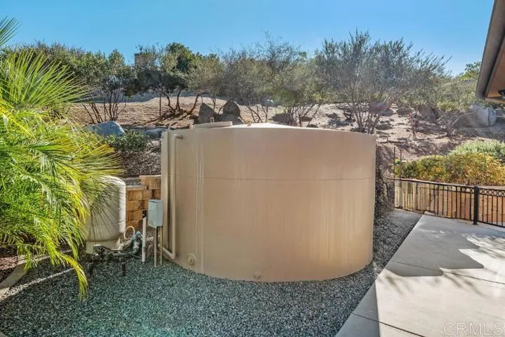 553 Sky Mesa Road, Alpine, California 91901