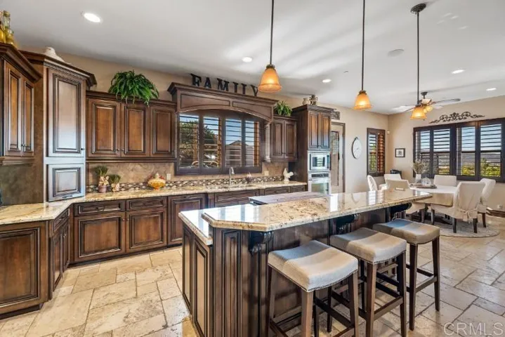 553 Sky Mesa Road, Alpine, California 91901