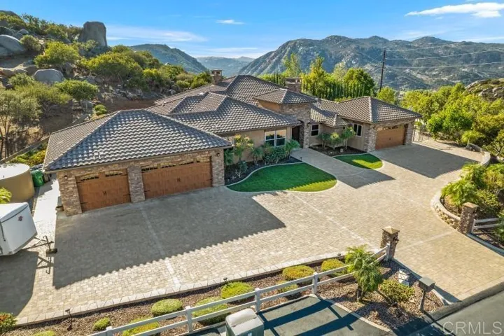 553 Sky Mesa Road, Alpine, California 91901
