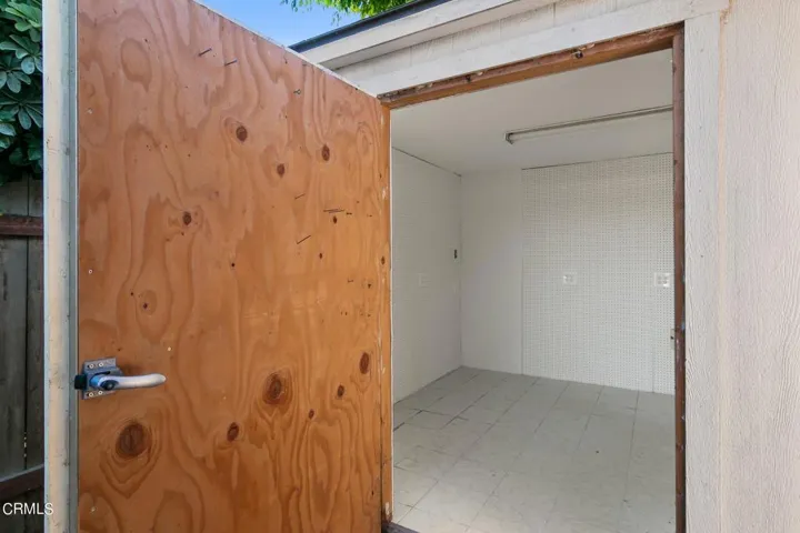 29-web-or-mls-UpMarketMedia246Gar-121