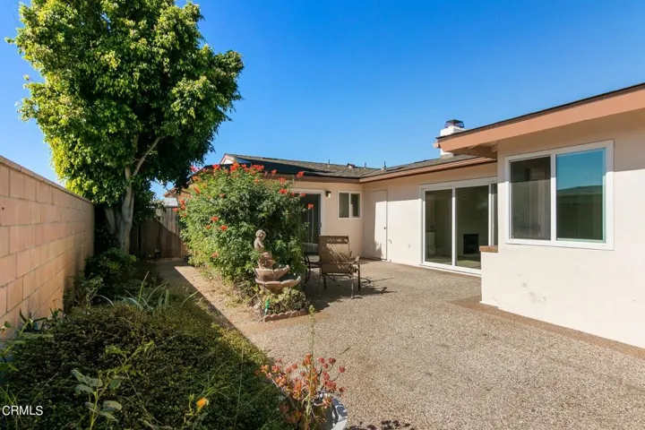 27-web-or-mls-UpMarketMedia246Gar-115