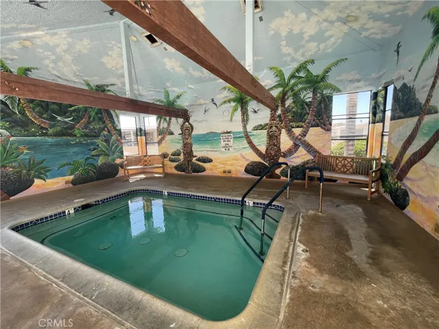 indoor pool

