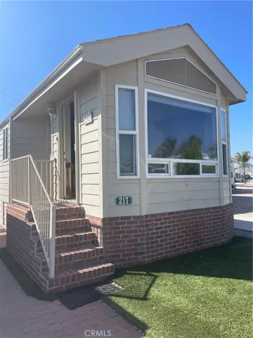 1295 S Cawston Avenue 217, Hemet, California 92545