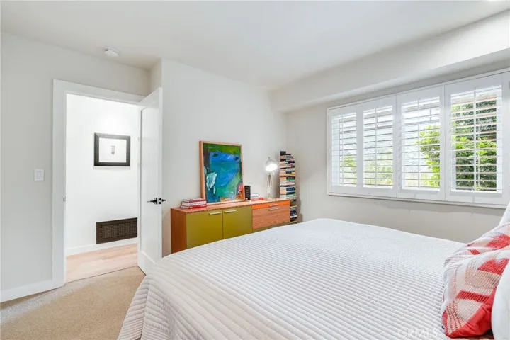 1375 Bluebird Canyon Drive, Laguna Beach, California 92651