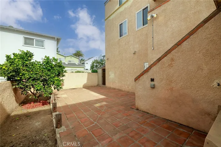 921 5th Street, Hermosa Beach, California 90254