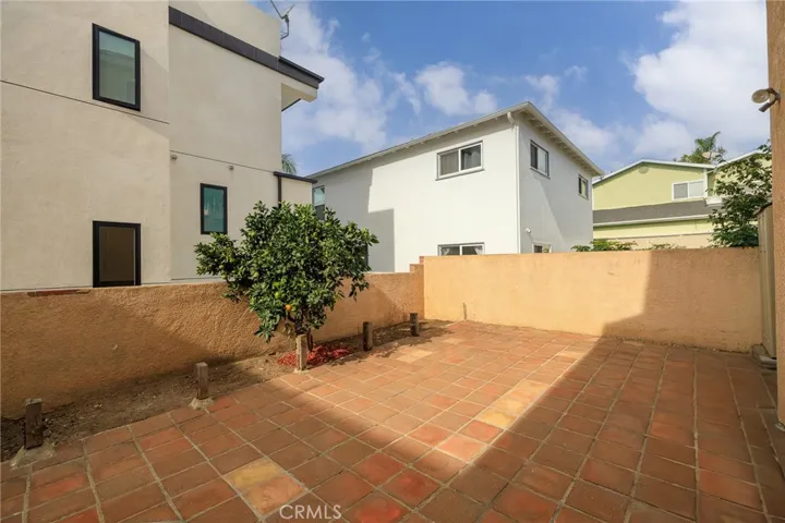 921 5th Street, Hermosa Beach, California 90254