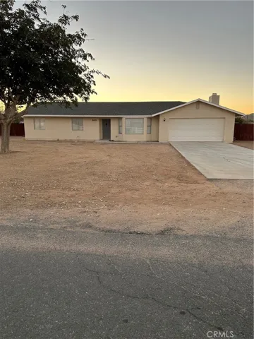 15570 Erie Road, Apple Valley, California 92307