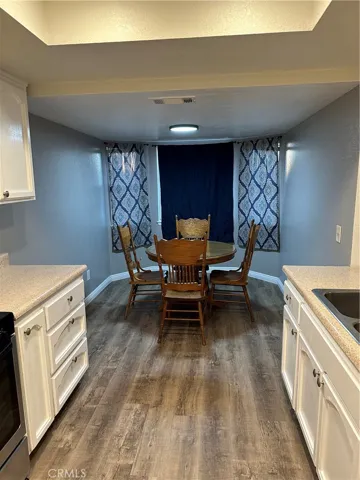 15570 Erie Road, Apple Valley, California 92307