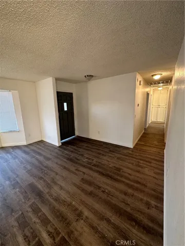 15570 Erie Road, Apple Valley, California 92307