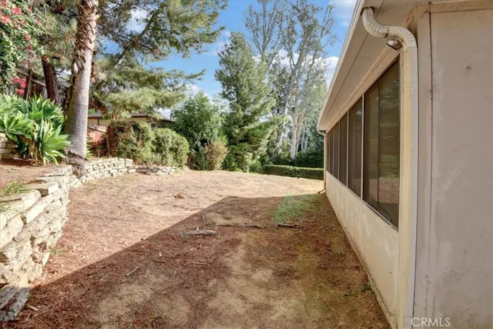 275 Churchill Road, Sierra Madre, California 91024