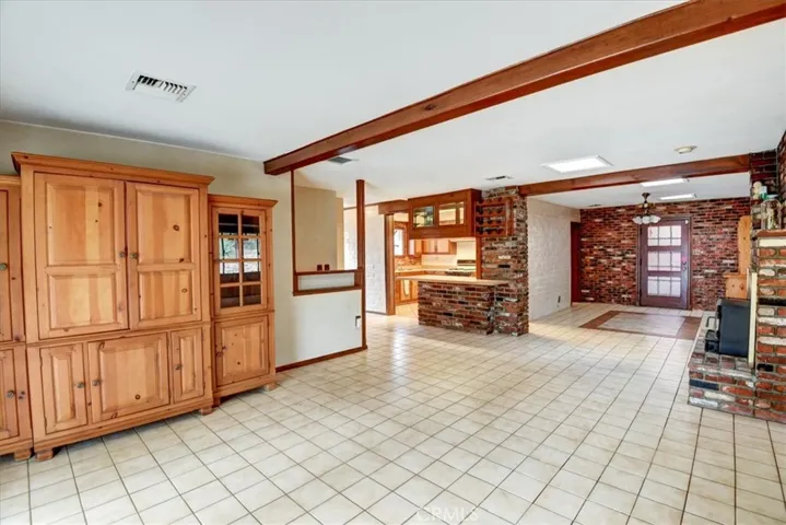 275 Churchill Road, Sierra Madre, California 91024